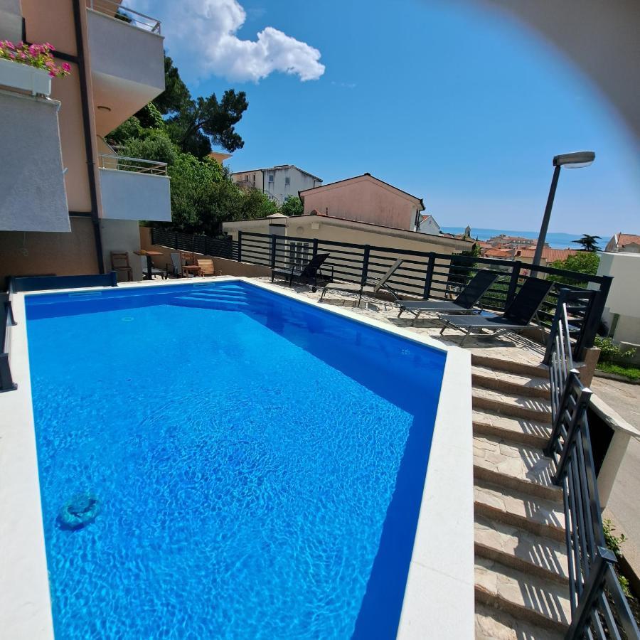 Apartments Vila Adrijana & Fitness Studio Wolf Bv Baška Voda Buitenkant foto