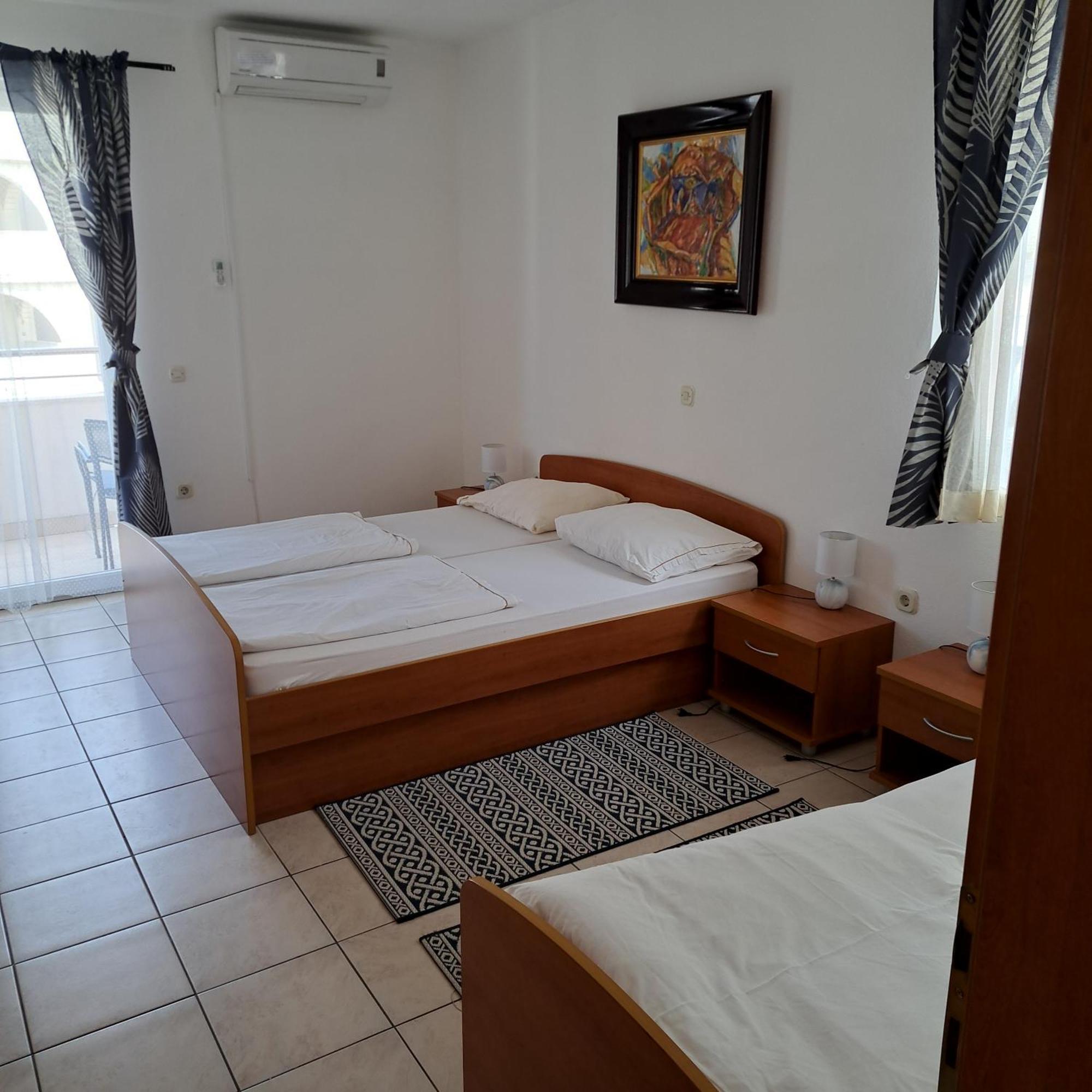 Apartments Vila Adrijana & Fitness Studio Wolf Bv Baška Voda Kamer foto